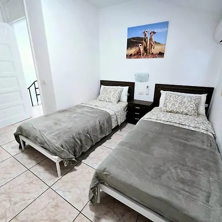 3 Bedroom Parque Santiago-2 Appartement